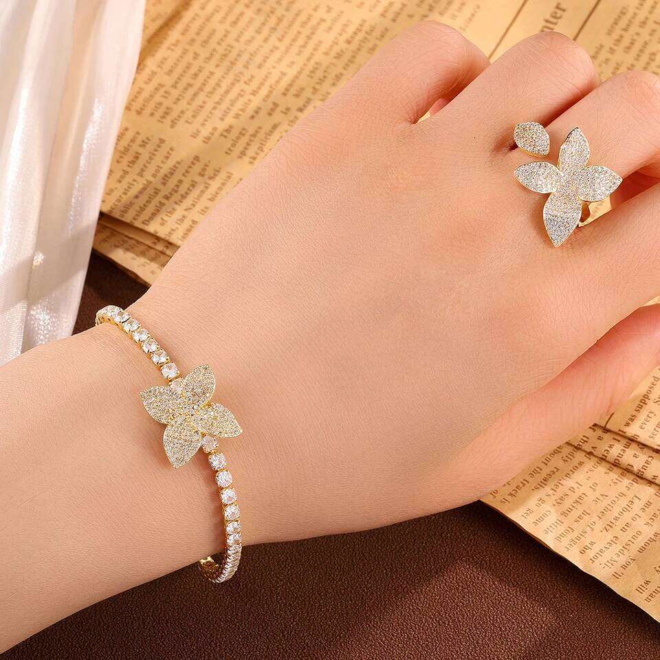 ZAKOL Luxury Brilliant Full Micro-inlaid Zircon Leaf Flower Bracelet Ring for Women Buling CZ Engagement Wedding Party Jewelry