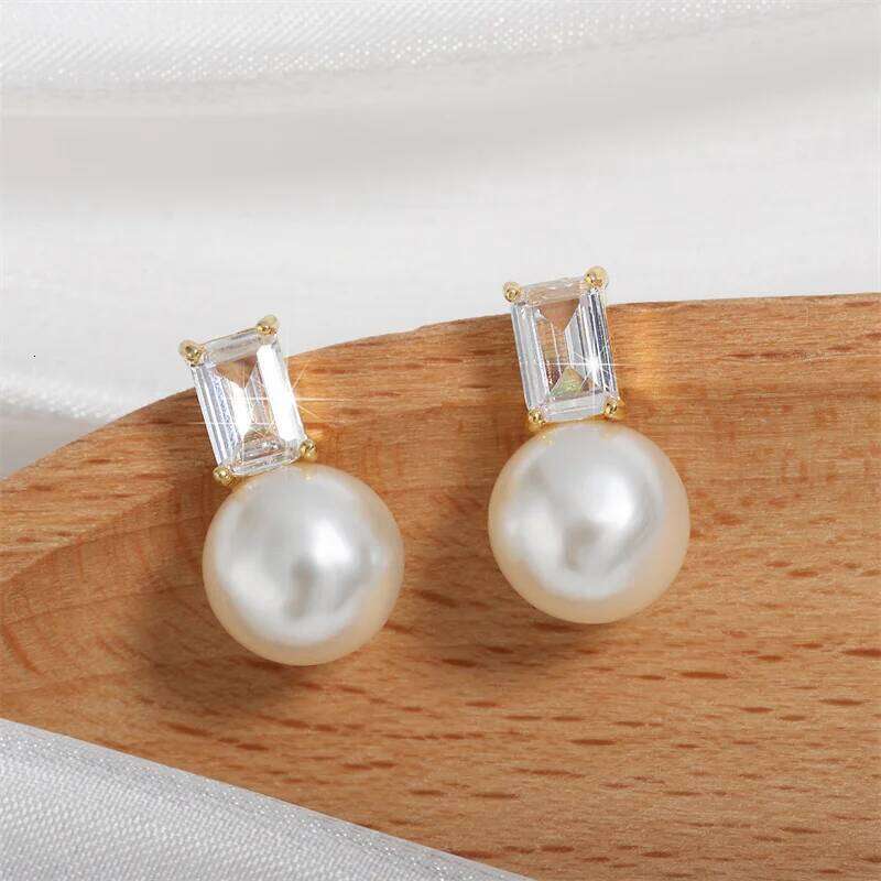 ZAKOL Simple Cute Small Pearl Stud Earrings for Women Girls Exquisite Sparkling Square Zirconia Earring Women's Fashion Jewelry