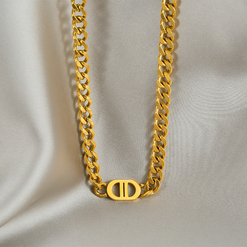 Luxury Brand Designer Jewelry European And American Internet Celebrity Gold Thick Chain Double D Letter Titanium Steel Necklace For Women Hip Hop Pers