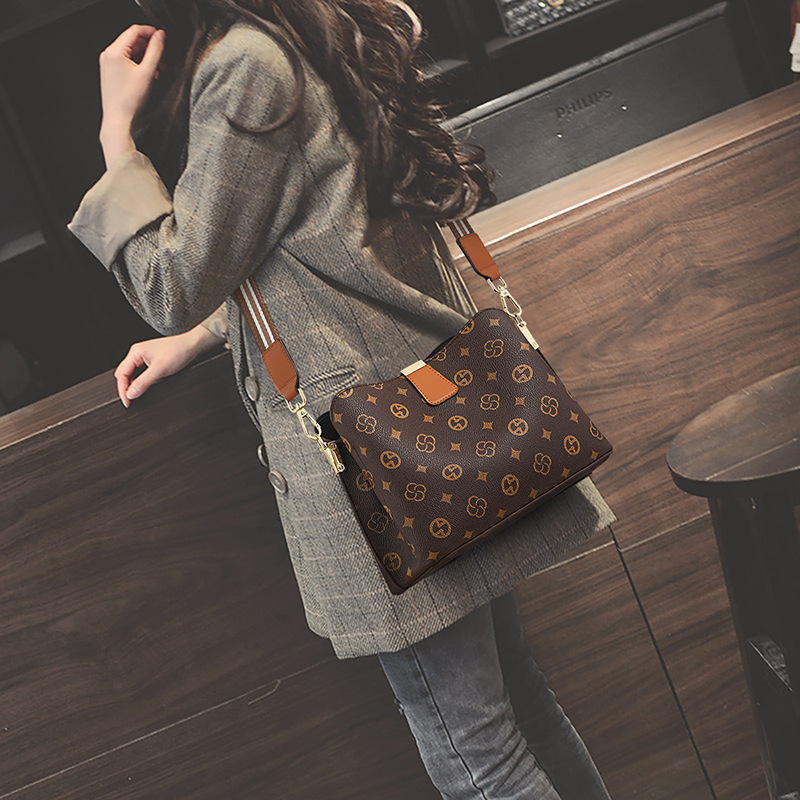New women's bucket bag autumn small bag high-end exquisite shoulder crossbody bag women's bag handbag shoulder bag