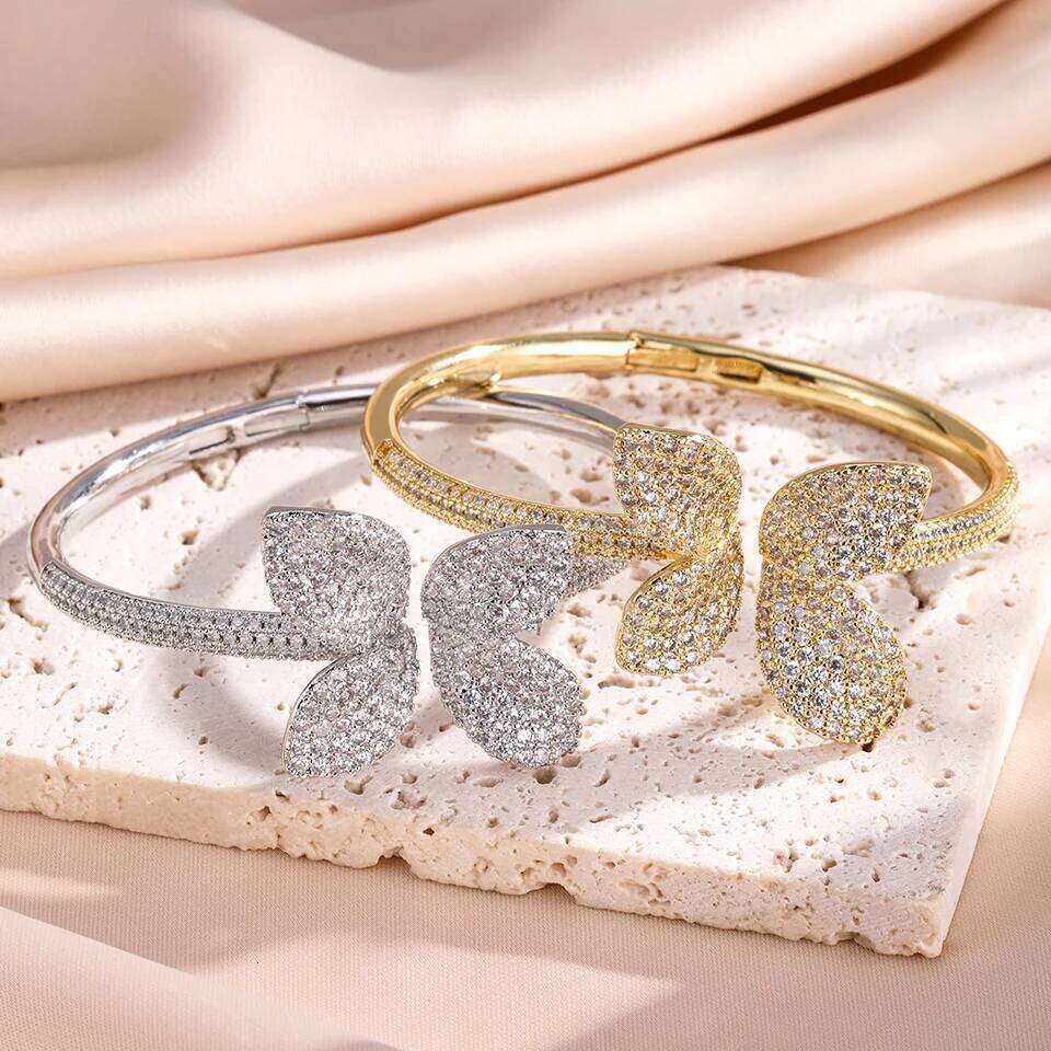 ZAKOL Buling Women's Full Zircon Butterfly Open Bracelet Shiny Starry Sky CZ Luxury Jewelry for Women Wedding Party Wear