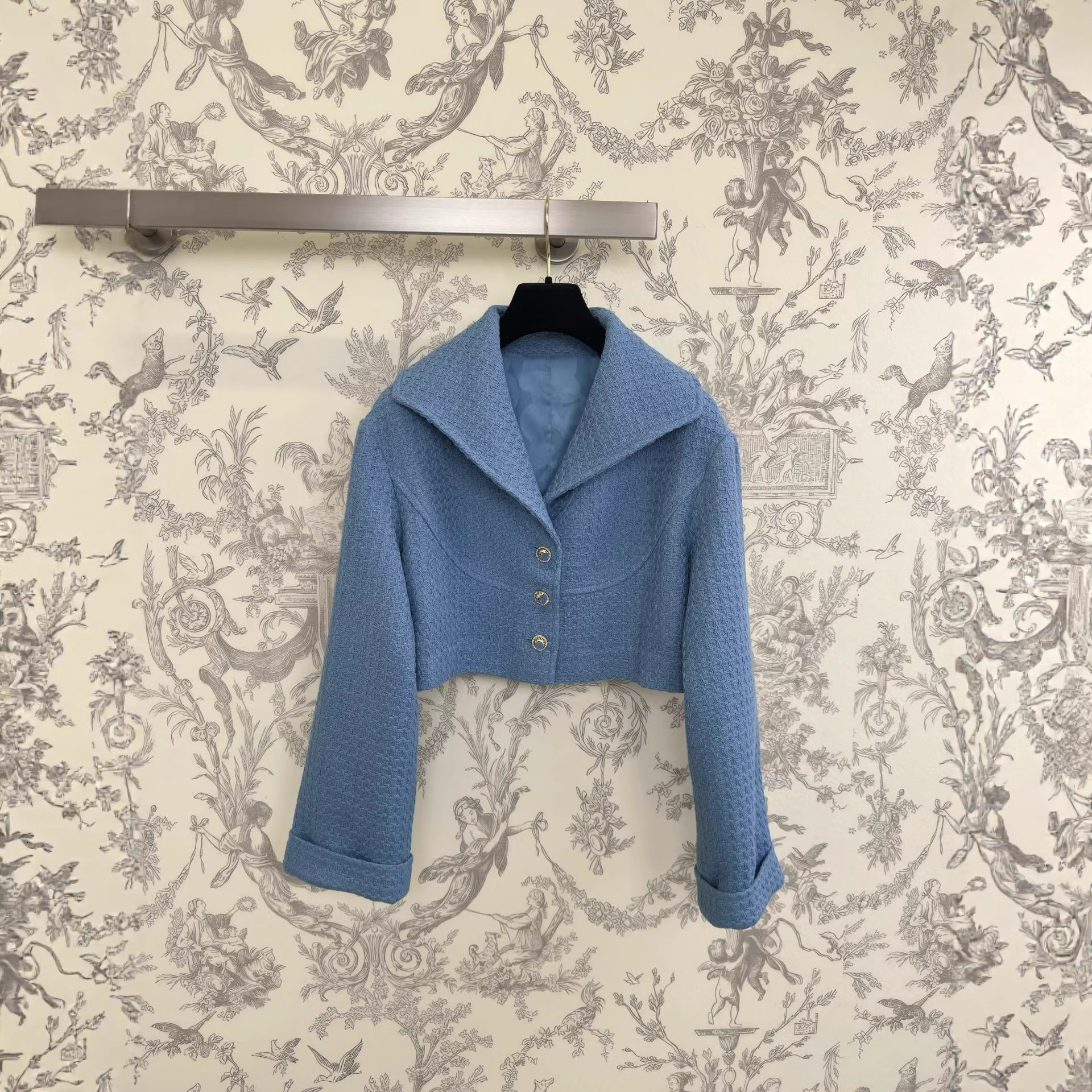 2024 Spring New European And American Textured Padded Shoulder Long Sleeve Style Coarse Woven Round Neck Coat Top