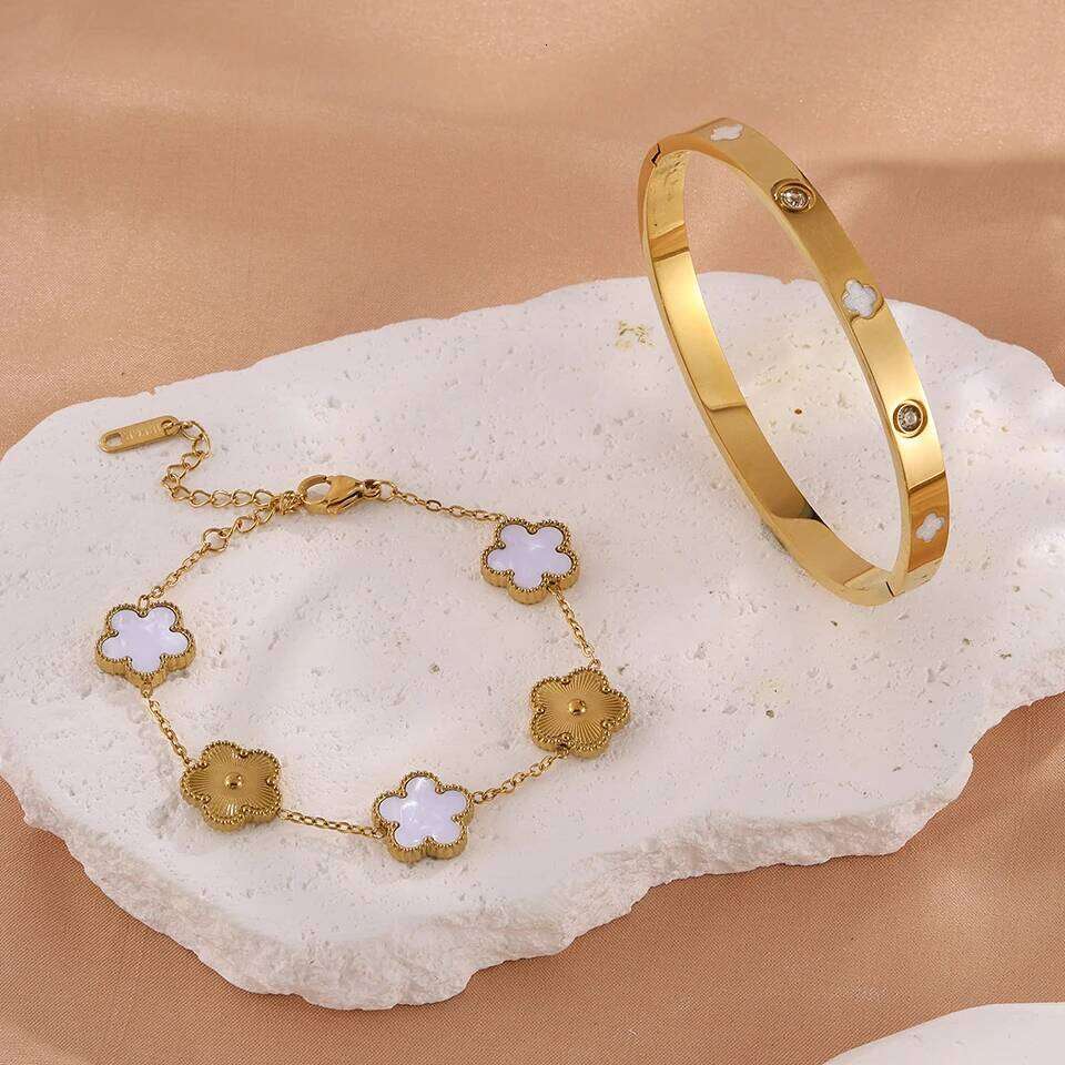 ZAKOL New 2pcs/1Pcs Black White Pink Shell Four-leaf Flower Stainless Steel Bracelet for Women Stylish Stackable Jewelry Gift