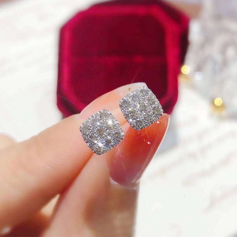 ZAKOL Simple Square-shaped Stud Earrings for Women Inlaid Shiny CZ Versatile Ear Piercing Accessories Fashion Jewelry Gift