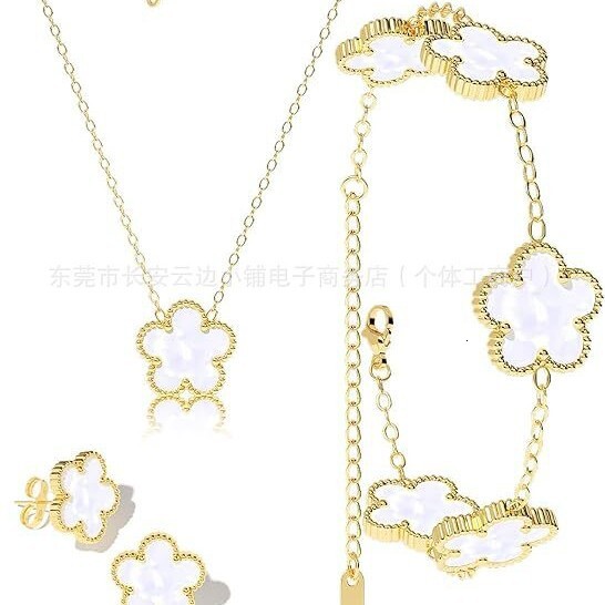 Luxury Brand Designer Jewelry Hot Sale Titanium Steel Five-Leaf Flower Bracelet Oval Inlaid Diamond Bangle 18K Gold High-Grade Non-Fading Bracelet Who