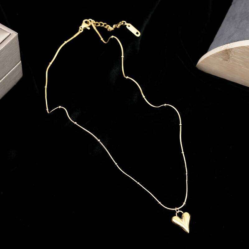 Classic Peach Heart Pendant Stainless steel Necklace Korean Fashion Jewelry Girl's Sexy Heart-shaped Clavicle Chain For Woman