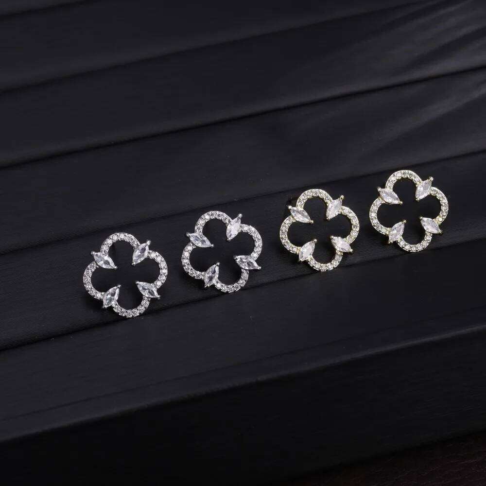 ZAKOL High-End Luxury Zircon Hollowed out Four-Leaf Flower Stud Earrings for Women Elegant Party Jewelry Gift Accessory