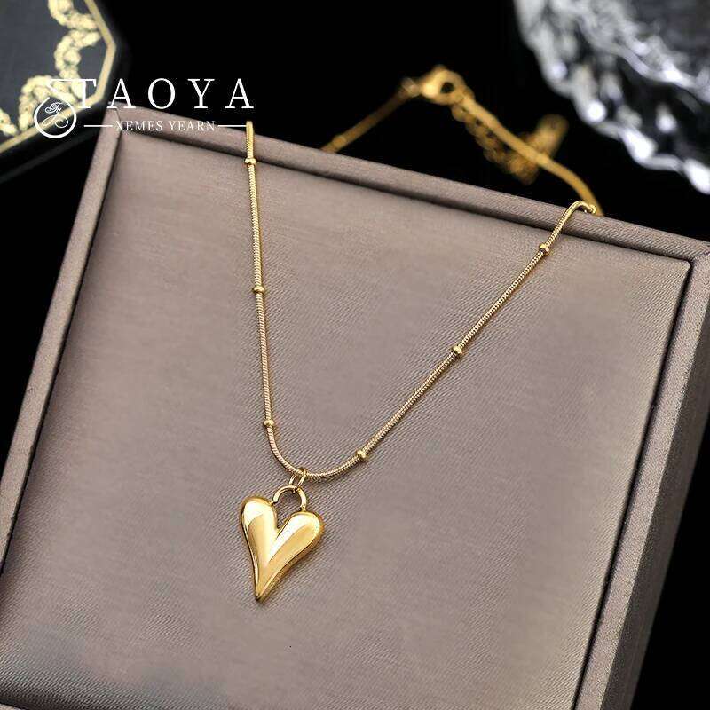 Classic Peach Heart Pendant Stainless steel Necklace Korean Fashion Jewelry Girl's Sexy Heart-shaped Clavicle Chain For Woman