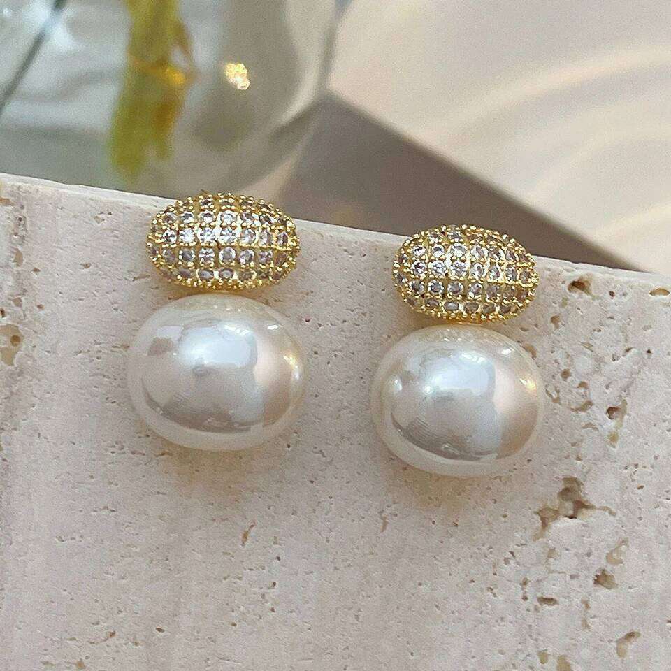 French Exquisite Imitation Oval Pearl Earrings for Women Shiny Crystal Micropaved Zirconia Stud Earring Luxury Bridal Jewelry