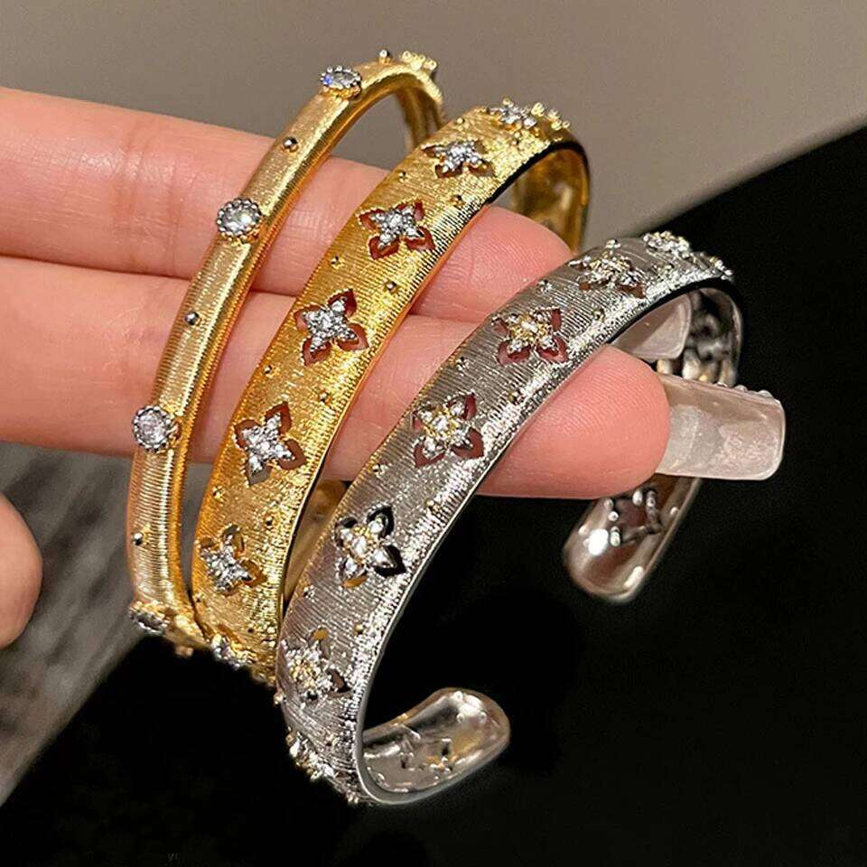ZAKOL New Shiny Cubic Zirconia Hollow Four-leaf Flower CZ Textured Carved Cuff Bracelet for Women Luxury Padty Banquet Jewelry