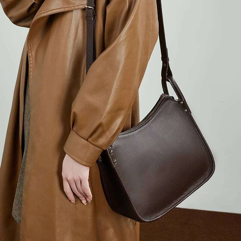 Toptrends Vintage Cow Genuine Leather Underarm Shoulder Bags For Women New Luxury Crossbody Bucket Ladies Handbags tote bag Xiu Lai Si