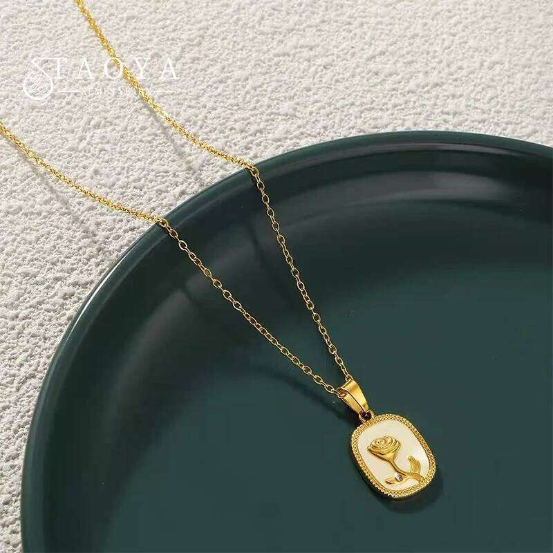Design Sense Shell Cube Rose Pendant Gold Color Chain Stainless Steel Necklace 2025 Classic Jewelry Sexy Accessory For Women