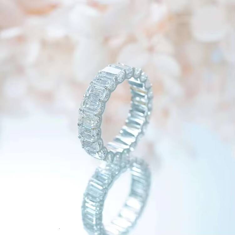 Yu Ying Custom 14K Women Engagement Band Emerald Cut Moissanite Diamond Fashion Eternity Wedding Rings Jewelry