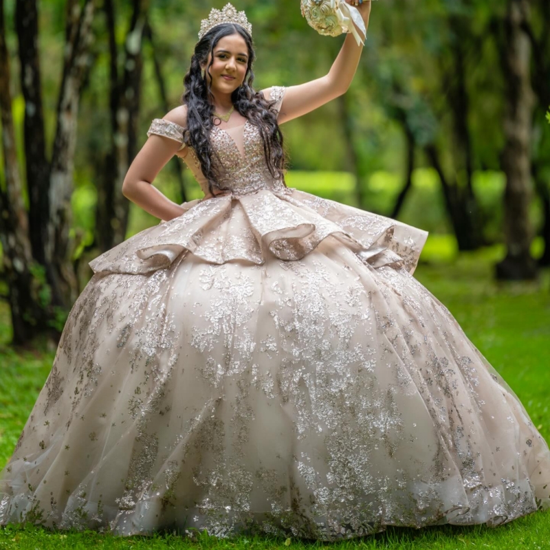 Light Champagne Quinceanera Dresses Ball Gown Off The Shoulder Sequin Applique Lace Beading Crystal Corset Party Birthday Sweet 16 Dres Vestidos 15 An