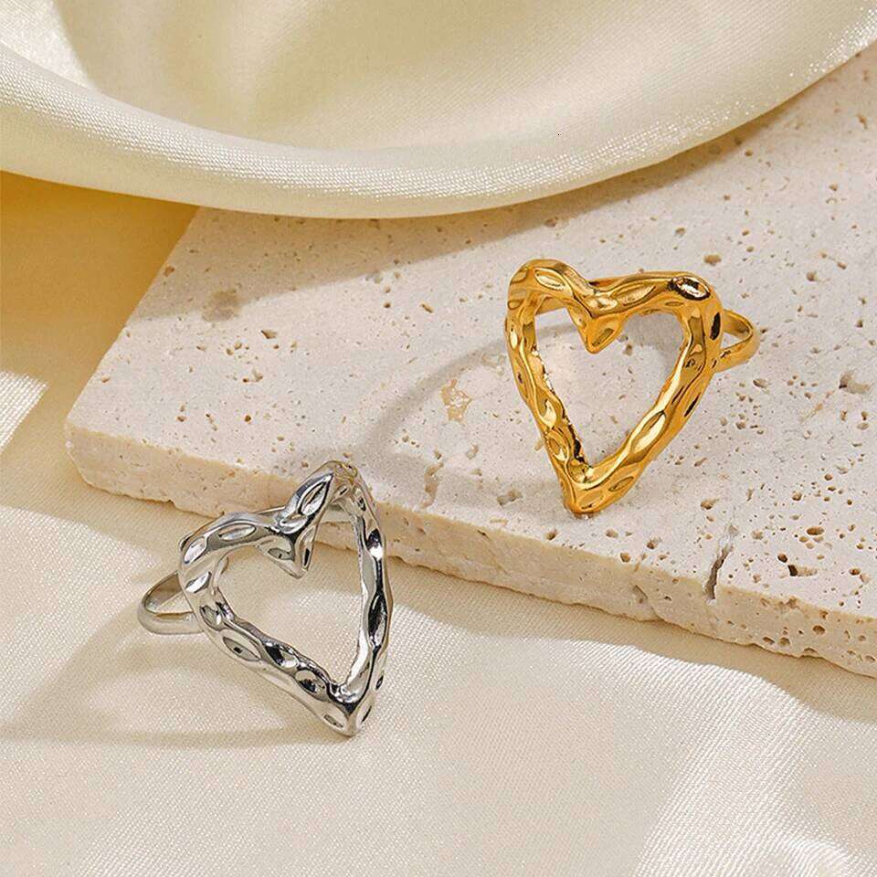 ZAKOL Stainless Steel Irregular Hollow Heart for Women Fashion Charm Adjustable Open Ring Party Jewelry