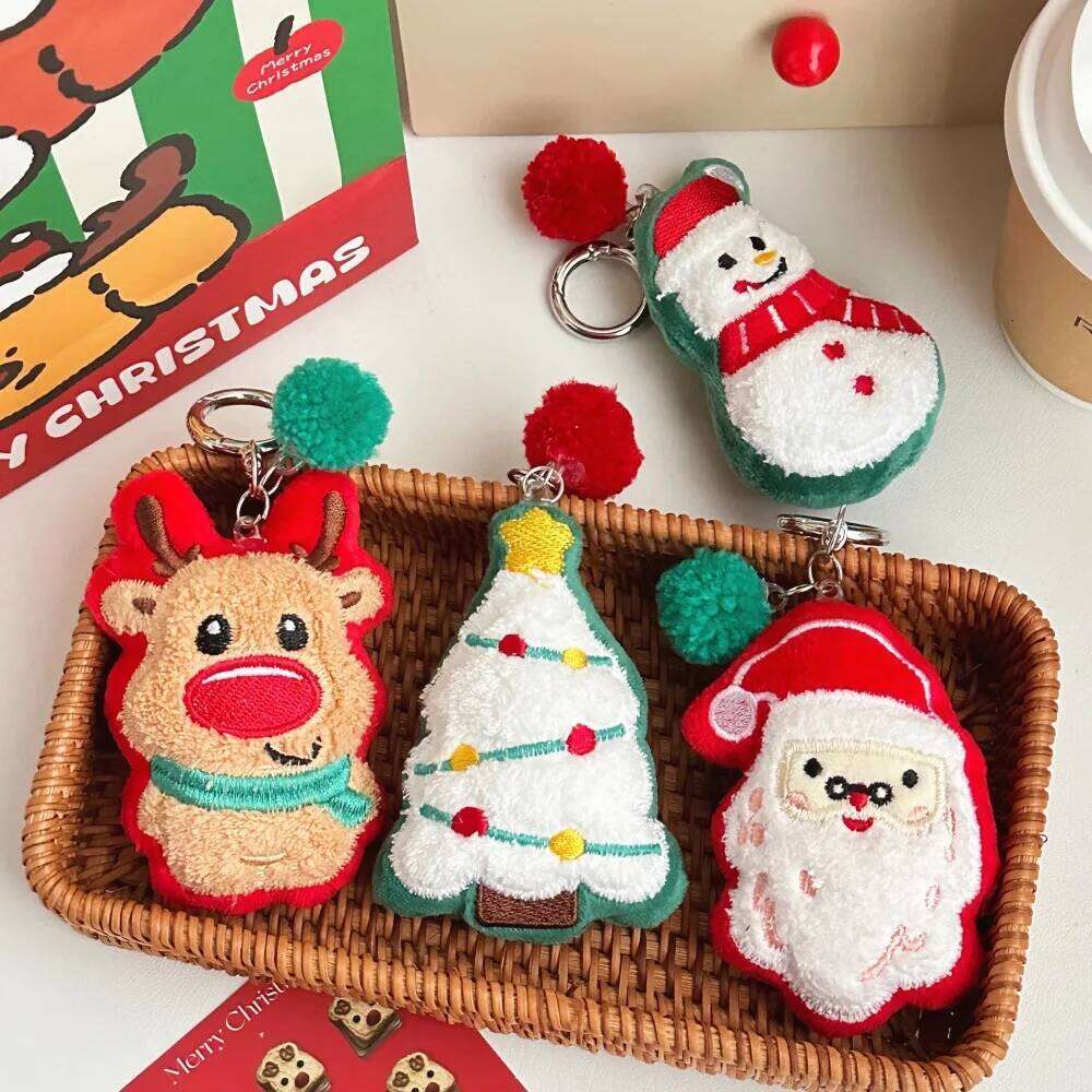 ZAKOL New Santa Claus Series Plush Doll Keychain Aesthetic Backpack Pendant Decoration Cute Girls Christmas Gift Wholesale