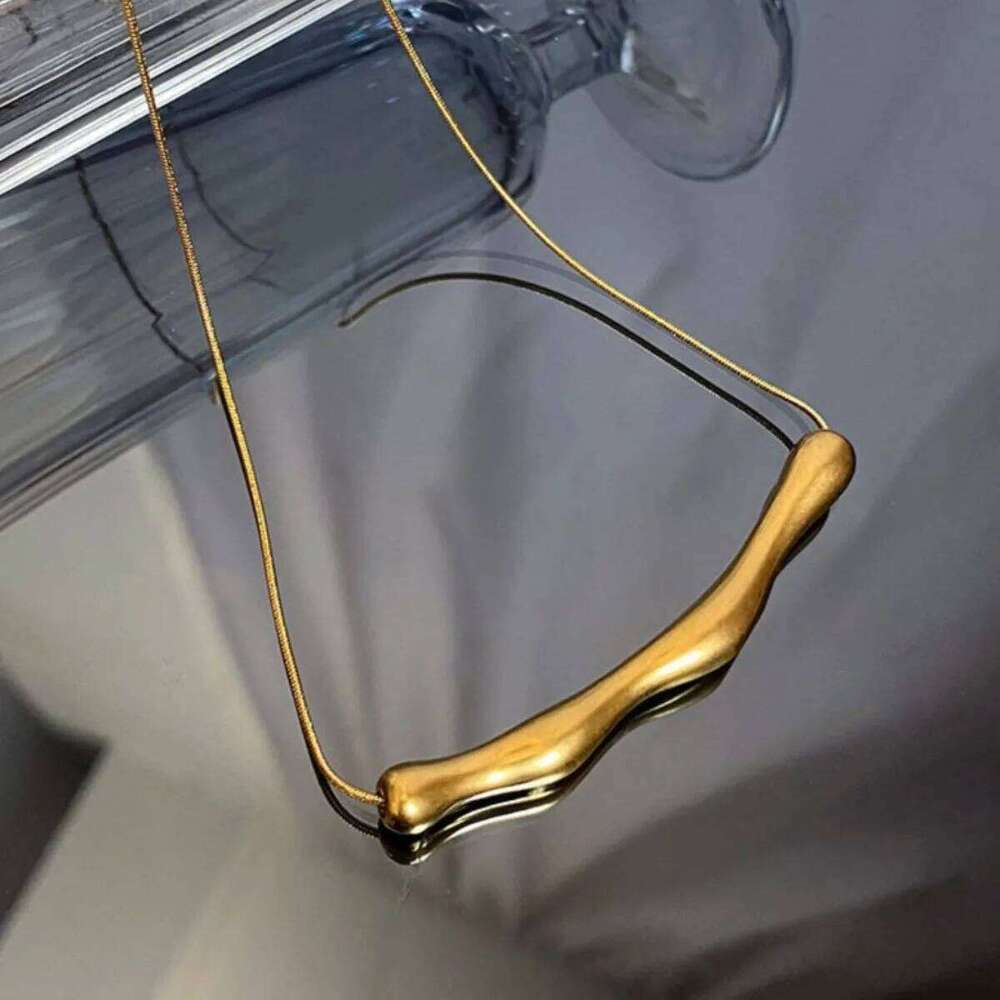 ZAKOL European and American Stainless Steel Gold Color Collar Bone Chain for Women Fashion Short Necklaces Jewelry