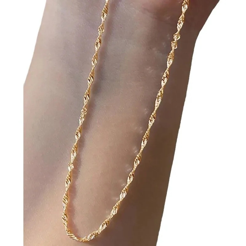 Exquisite Gold Plated Stainless Steel Thin Chain Necklace for Women Simple Style Clavicle Chain Female Jewelry 251223