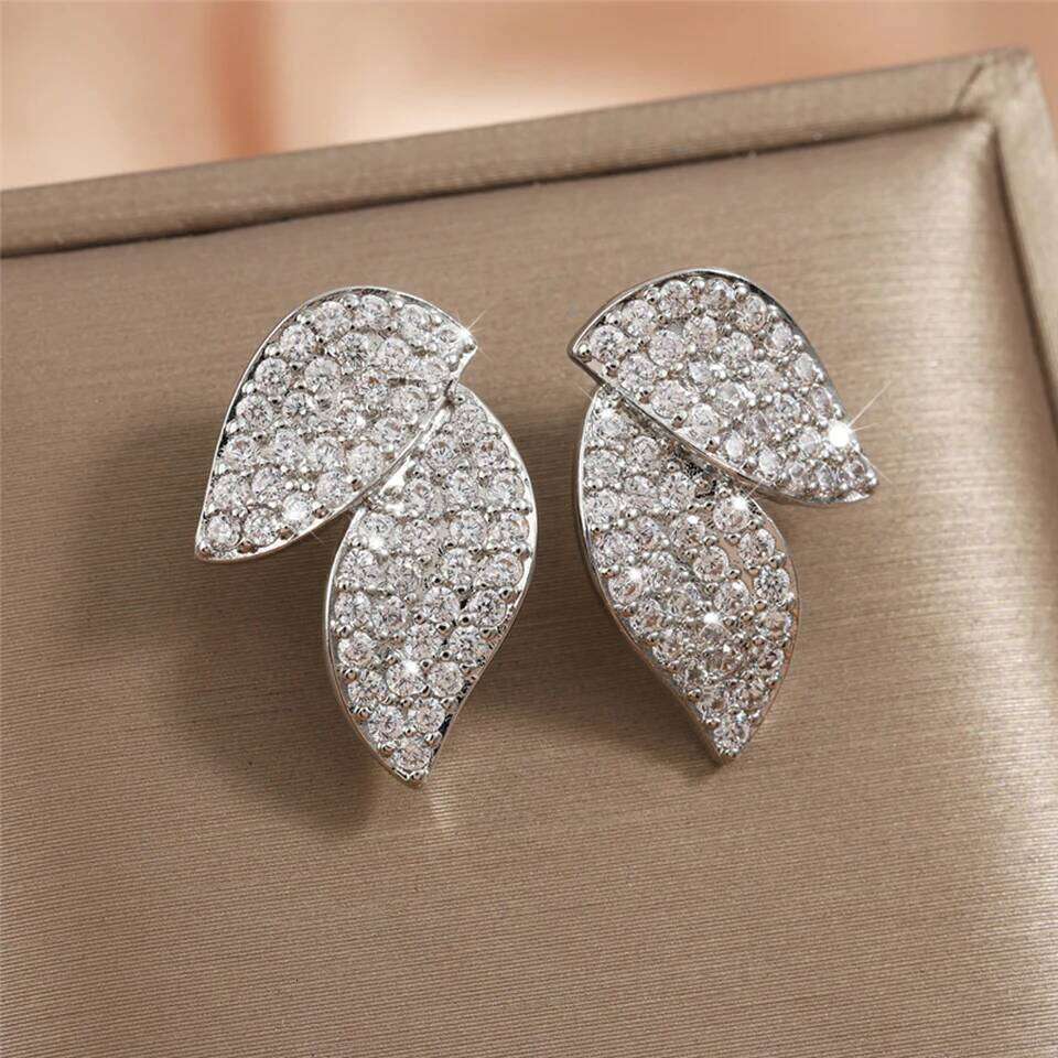 ZAKOL Luxury Buling Micro Paved Zirconia Leaf Earring for Women Exquisite White Crystal Wedding Party Aesthetic Jewelry