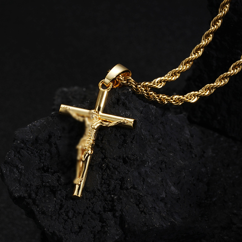 Luxury Brand Designer Jewelry European And American Hot-Selling Cross Necklace 18K Gold Plated Non-Fading Personalized High-End Cross Pendant For Men