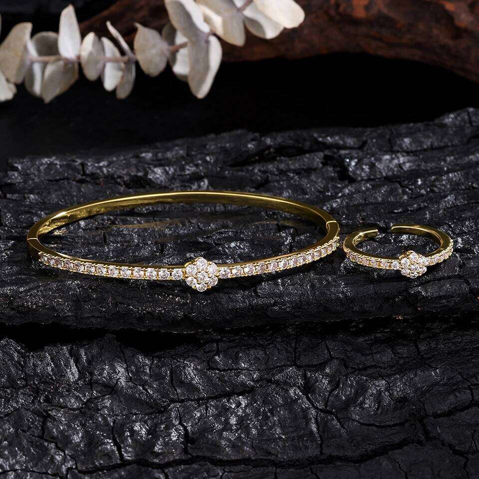 ZAKOL Clear Shiny Zircon Four-Leaf Clover Bracelet Ring Set for Women High-End Luxury Exquisite Fashion Jewelry Accessory Gift