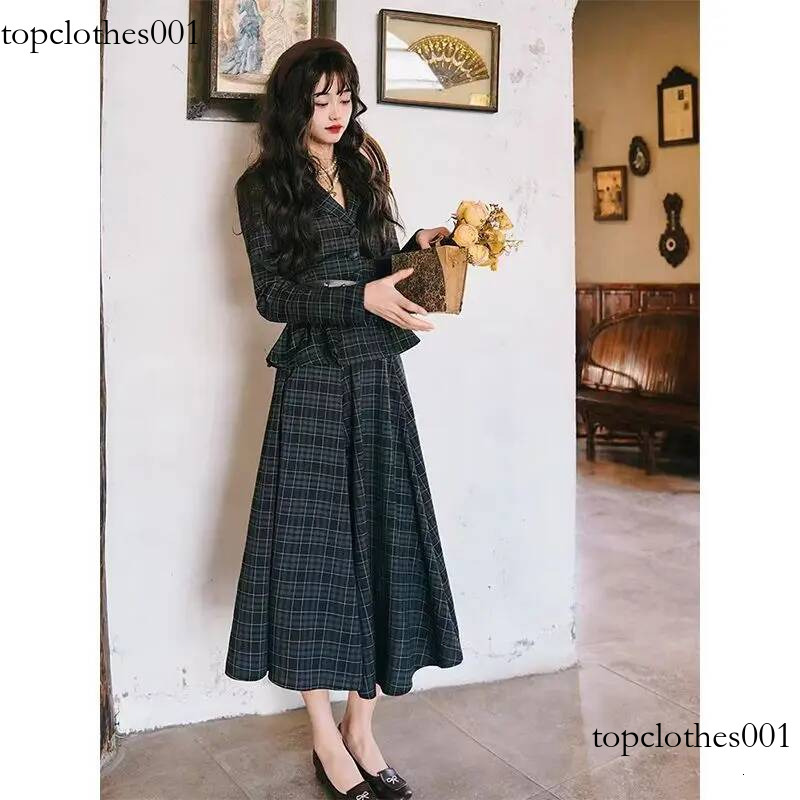 Insozkdg Autumn New British Retro Plaid Waist Slimming Short Suit Coat A-line Long Skirt Two Piece Set Women Outfits