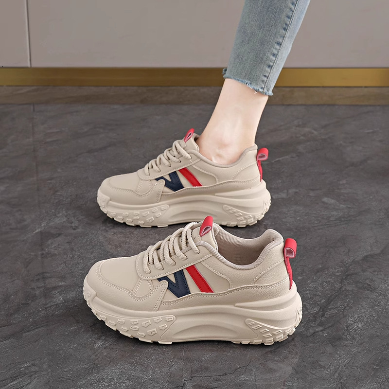 2025 Designer Fashion Genuine Leather Women's Sports Shoes Soft soled Comfortable Lightweight Casual Shoes