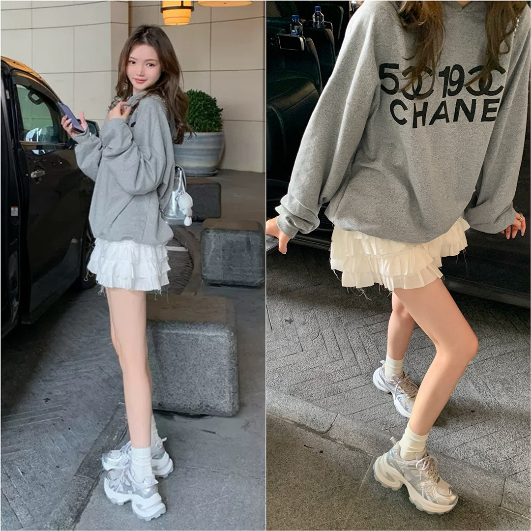 2025 designer's fashionable retro silver white thick sole height increasing sports and leisure women's shoes