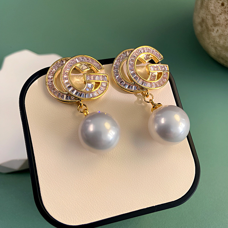 Luxury Brand Designer Jewelry Silver Plated Zircon Letter Pearl Earrings Korean Light Luxury High-End Style Earrings Elegant Ear Jewelry Wholesale