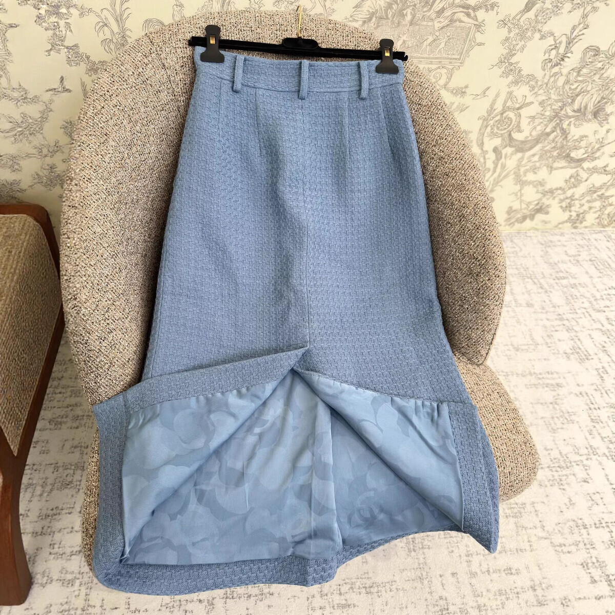 2024 Spring New European And American Textured Padded Shoulder Long Sleeve Style Coarse Woven Round Neck Coat Top