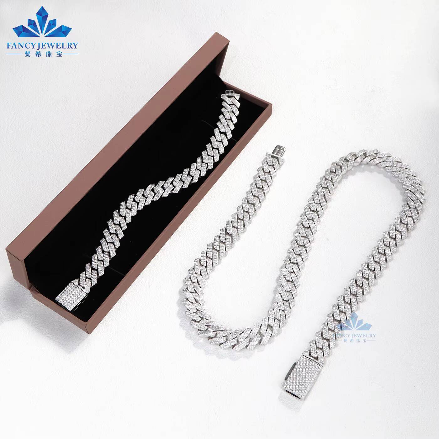 Iced Out 15mm VVS Moissanite Cuban Link Chain 925 Sterling Silver with Gold Plating Passes Diamond Tester Hip Hop Bracelet