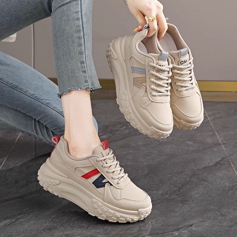 2025 Designer Fashion Genuine Leather Women's Sports Shoes Soft soled Comfortable Lightweight Casual Shoes