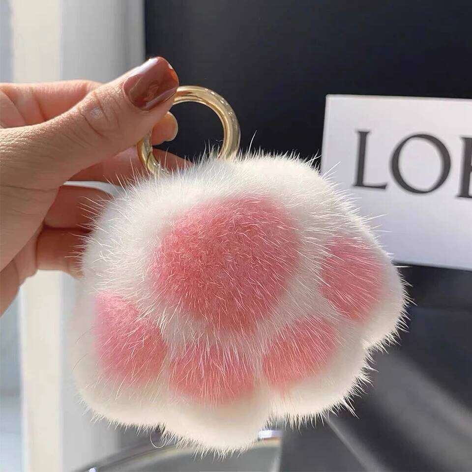 ZAKOL New Fluffy Faux Fur Cat Paw Keychain Cute Soft Plush Toy Ring Backpack Car Key Pendant Gift for Women Girls