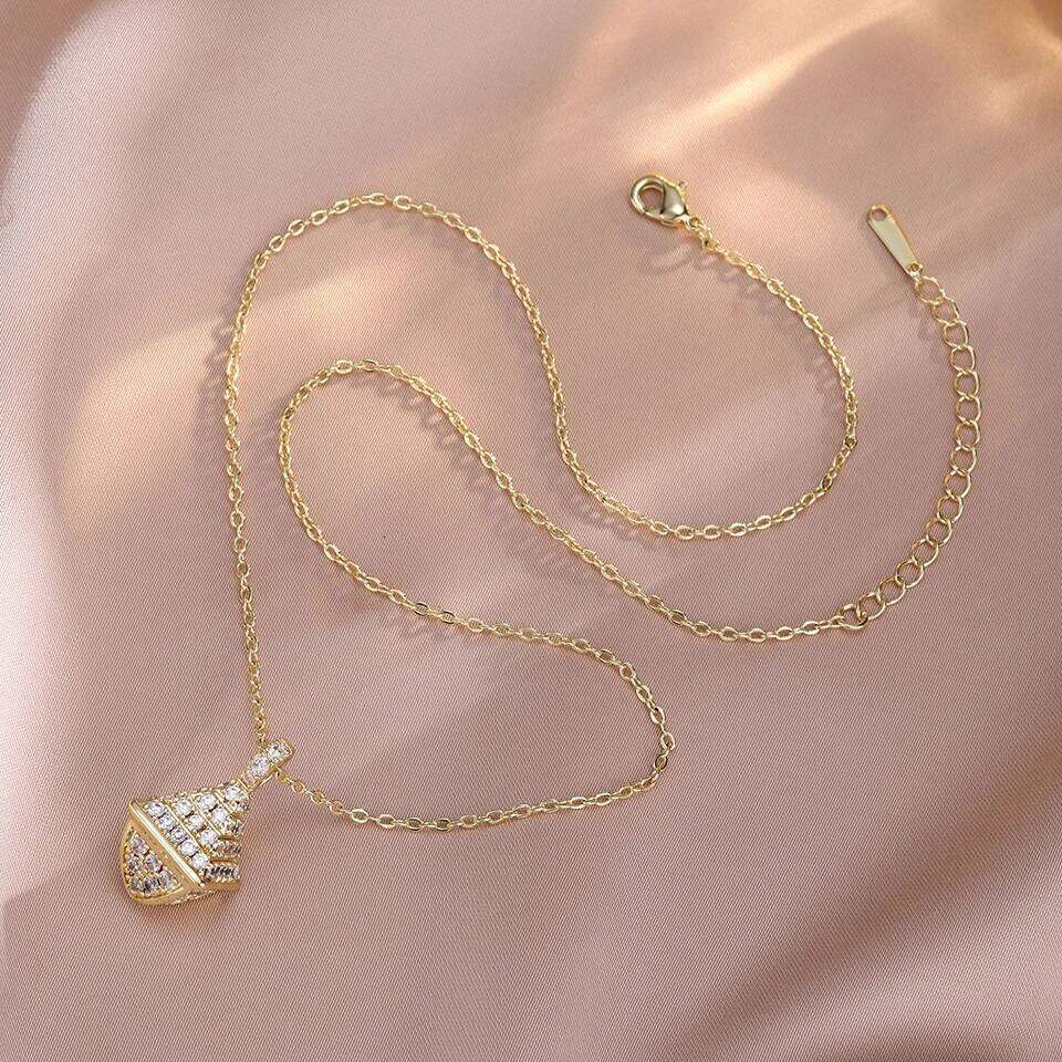 ZAKOL Shiny Micro-inlaid Zirconia Geometric Awl Pendant Necklace for Women Exquisite Fashion Jewelry Gift 2025 New