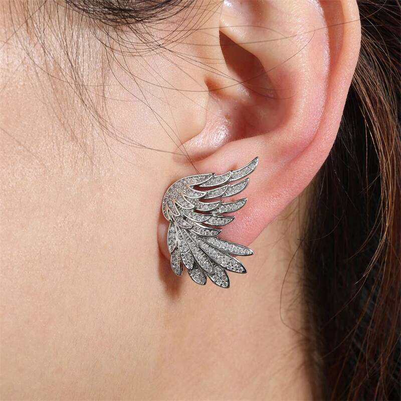 ZAKOL Trendy Women's Wing Stud Earrings Silver Color W Shiny Zircon Female Ear Accessories Wedding Party Jewelry