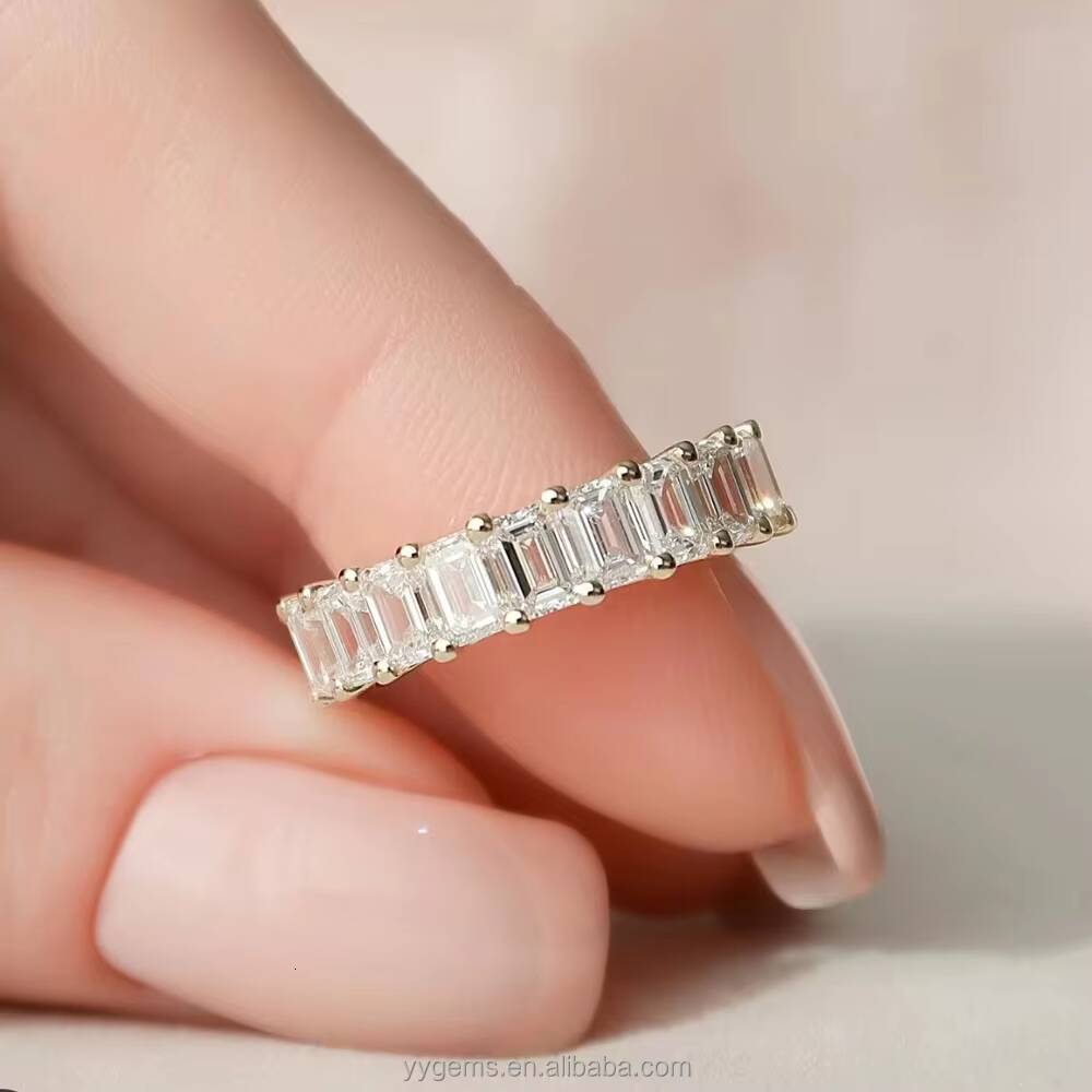 Yu Ying Custom 14K Women Engagement Band Emerald Cut Moissanite Diamond Fashion Eternity Wedding Rings Jewelry