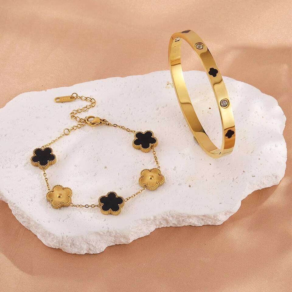 ZAKOL New 2pcs/1Pcs Black White Pink Shell Four-leaf Flower Stainless Steel Bracelet for Women Stylish Stackable Jewelry Gift