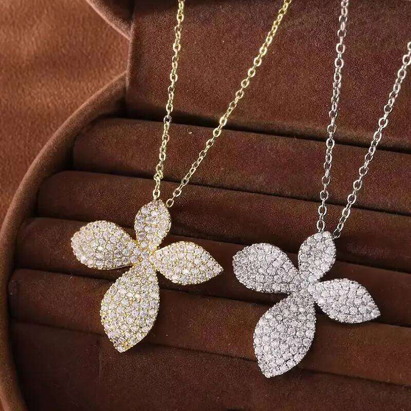 ZAKOL Creative Fashion Micropaved Zirconia Leaf Pendant Necklace Women's Exquisite Light Luxury Party Jewelry Gift
