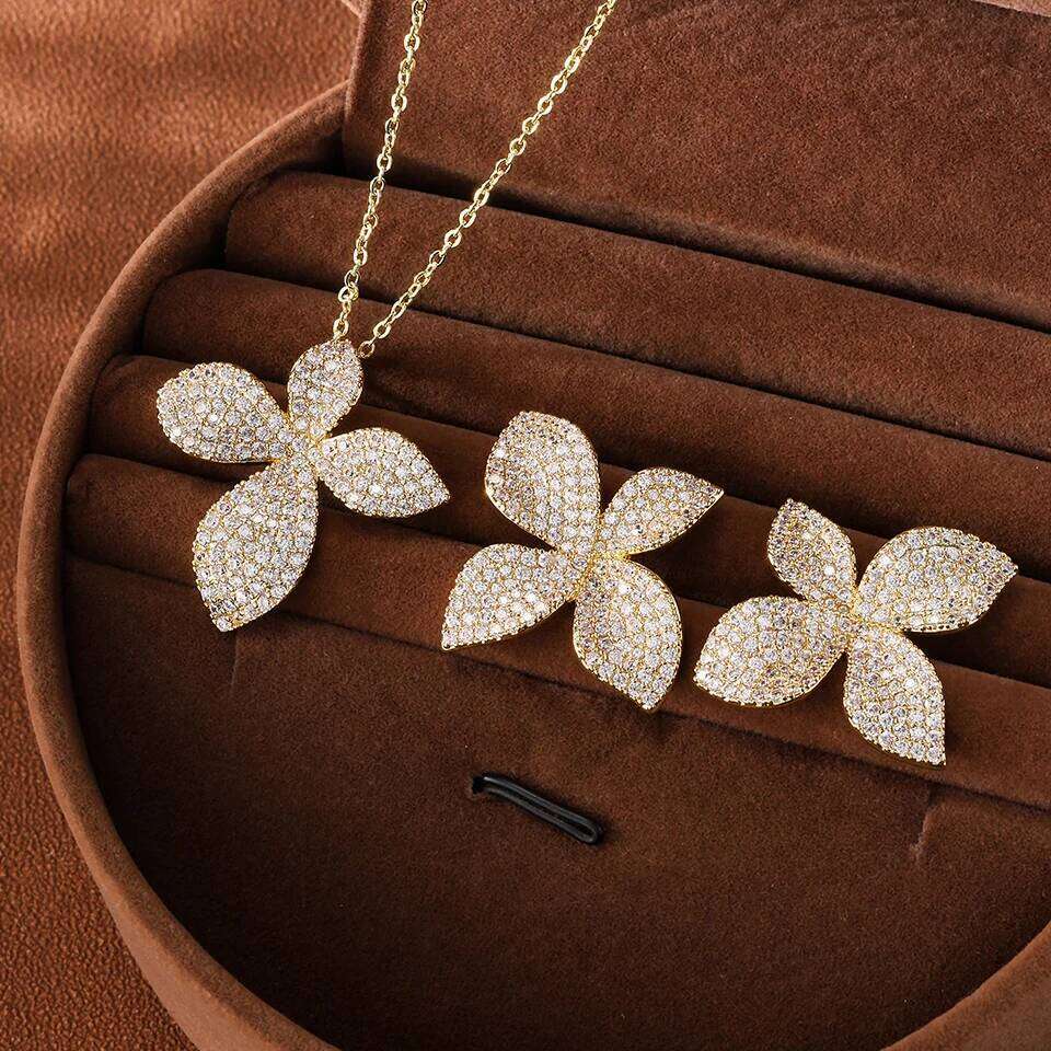 ZAKOL 2 Pcs Luxury Micro Paved AAA Zircon Four-leaf Flower Earring Necklace Set for Women Shiny Crystal CZ Wedding Jewelry