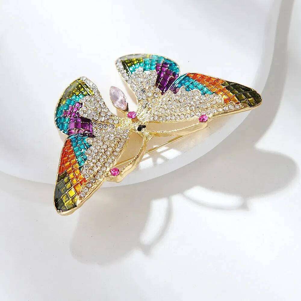 Trendy Multicolour Alloy Butterfly Brooches For Women Metal Crystal Insect Brooch Party Birthday Winter Jewelry