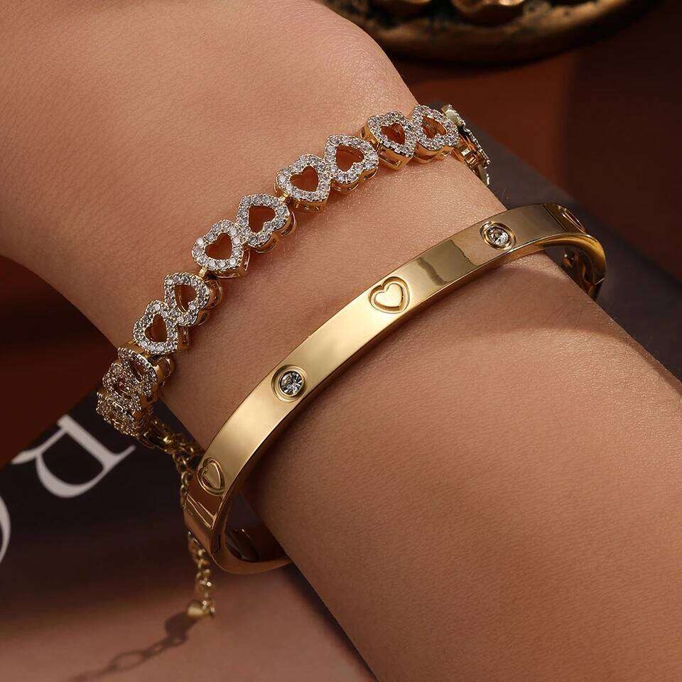 ZAKOL New Stainless Steel Stackable Bracelets Brilliant Zirconia Hollow Heart-shaped Charm Couple Bracelet Party Accessories