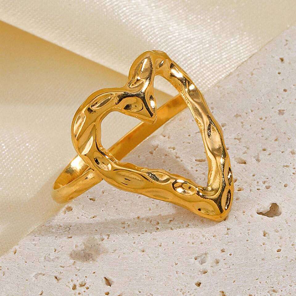 ZAKOL Stainless Steel Irregular Hollow Heart for Women Fashion Charm Adjustable Open Ring Party Jewelry