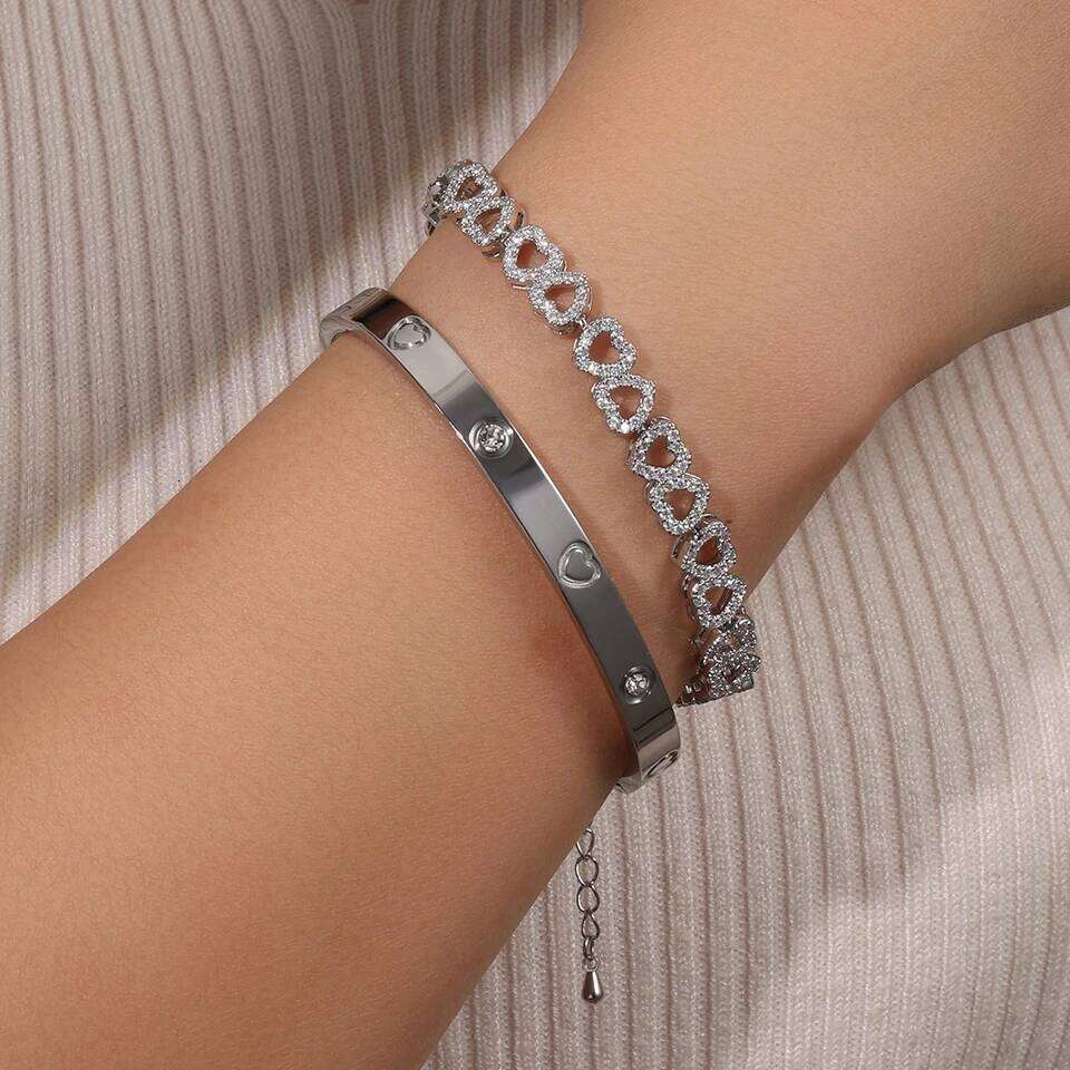 ZAKOL New Stainless Steel Stackable Bracelets Brilliant Zirconia Hollow Heart-shaped Charm Couple Bracelet Party Accessories