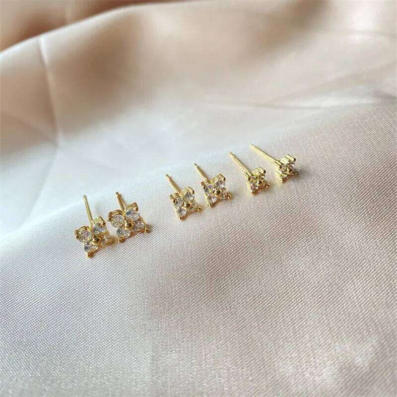 Exquisite Small Round Cubic Zirconia Flower Shape Stud Gold Color Earring for Women Simple Party Wedding Fashion Jewelry