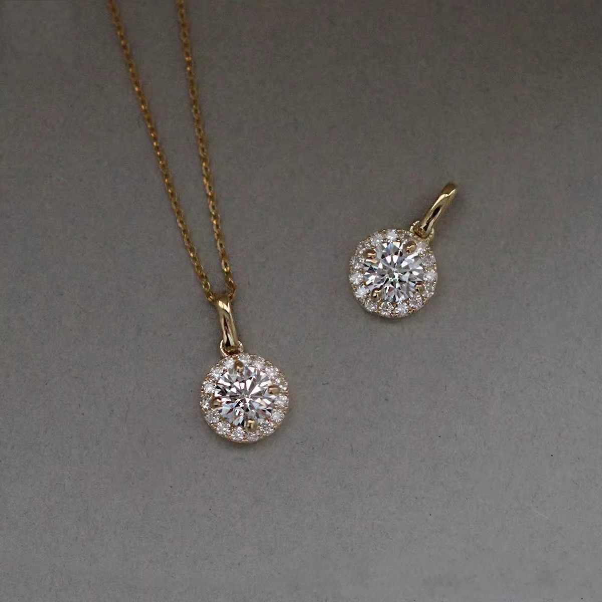 2026 Choucong Ins Top Sell Sparkling Circle Pendant Luxury Jewelry 100% 925 Sterling Silver Round Cut Lab Moissanite Diamond Sweet Women Clavicle Neck