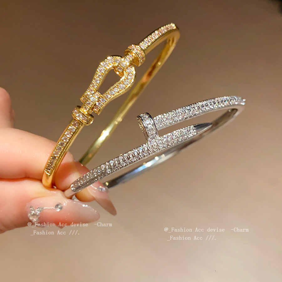 Luxury Brand Designer Jewelry Korean Version Diamond-Studded Open Bracelet Light Luxury Niche High-End Fashion Retro Personality Design Jewelry For Women