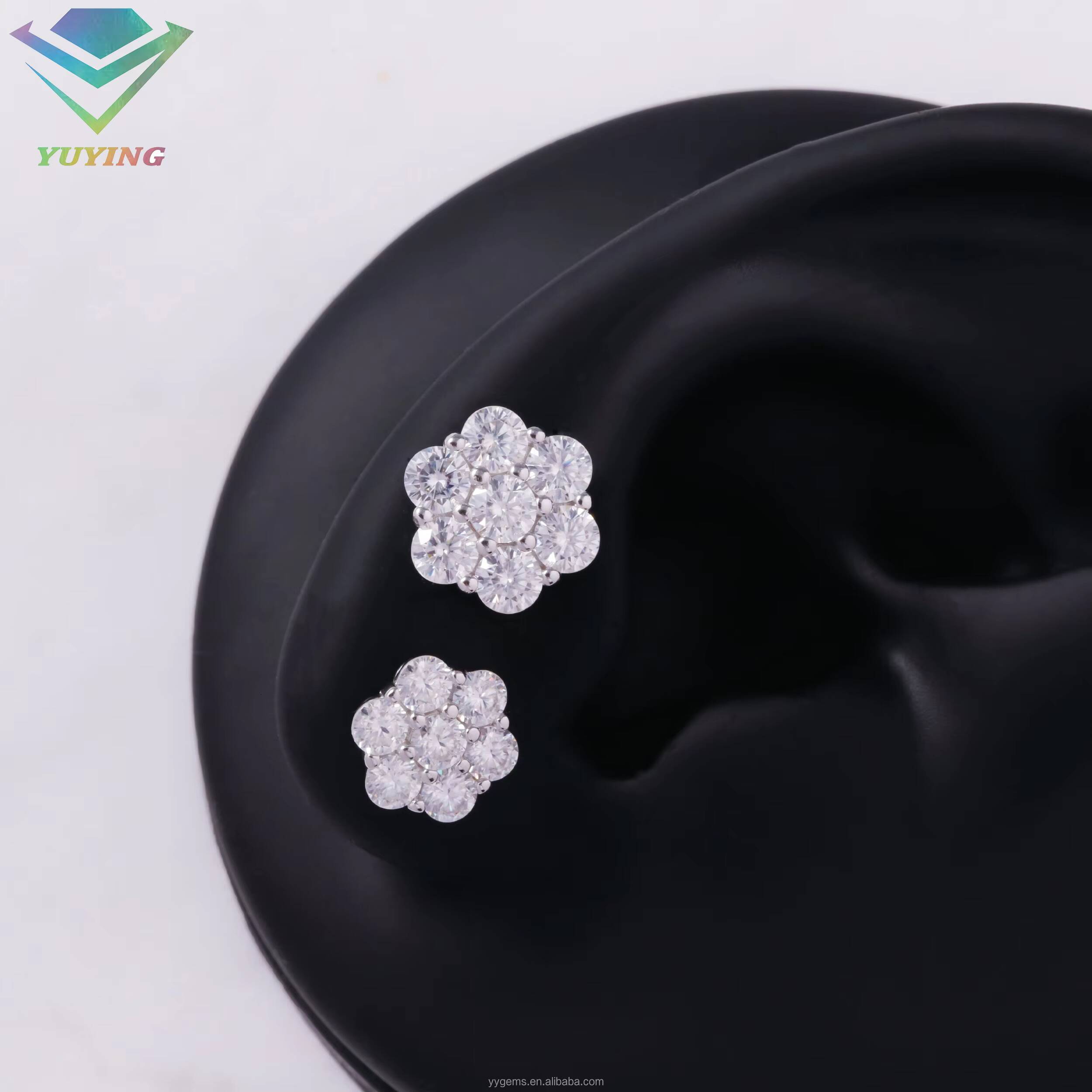 Fine Jewelry S925 Sterling Silver 7 Stones Flower Earrings Fashion Jewelry Iced out Moissanite Stud Earrings Popular Style Stud