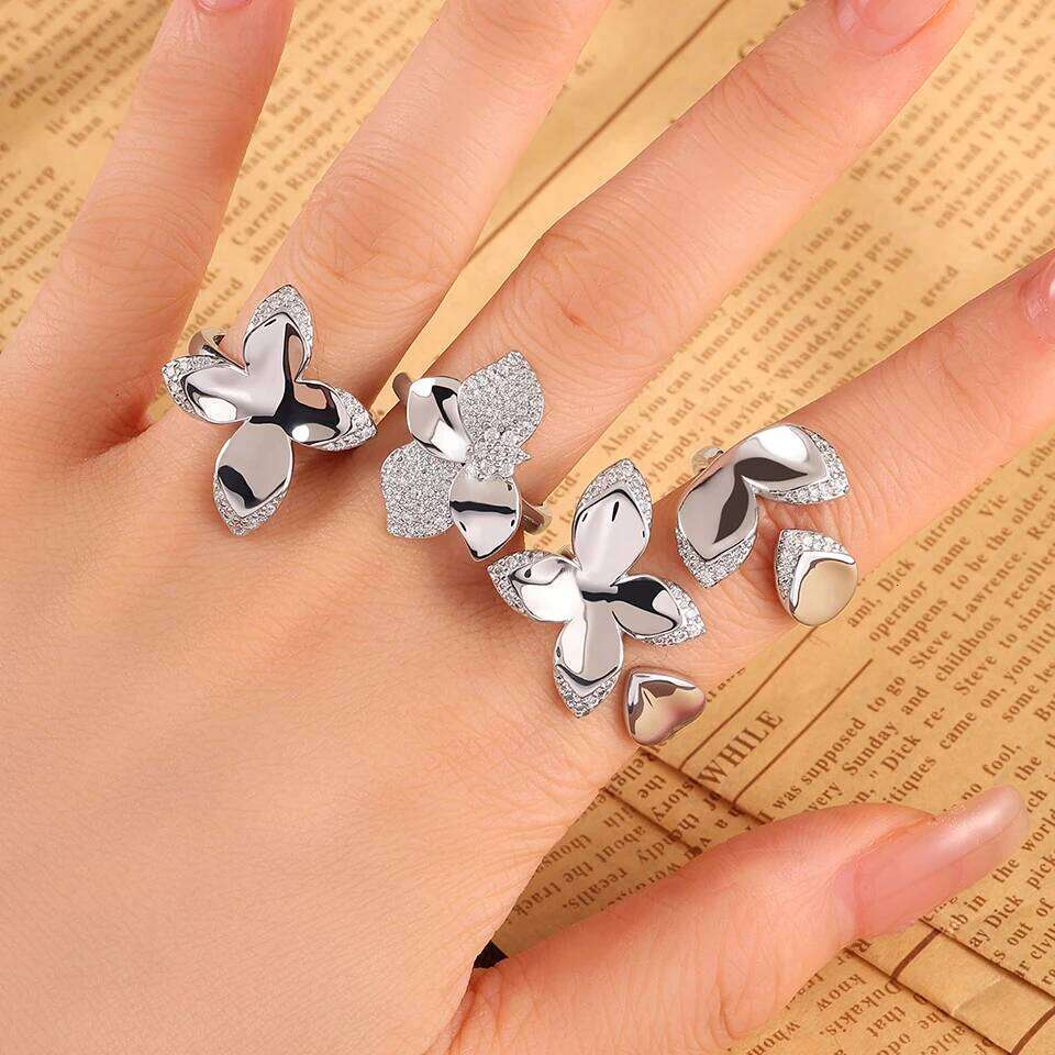 ZAKOL Smooth Metal Shiny Zircon Inlaid Leaf Flower Open Rings for Women Elegant Wedding Party Jewelry Accessories