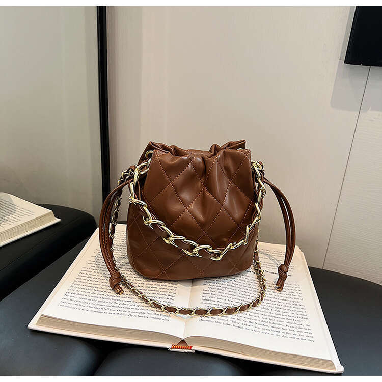 Fashion For Women New High End Chain Quilted Bucket Style Versatile Crossbody Bag Simple High Quality Luxury Bag LEMON KOKO