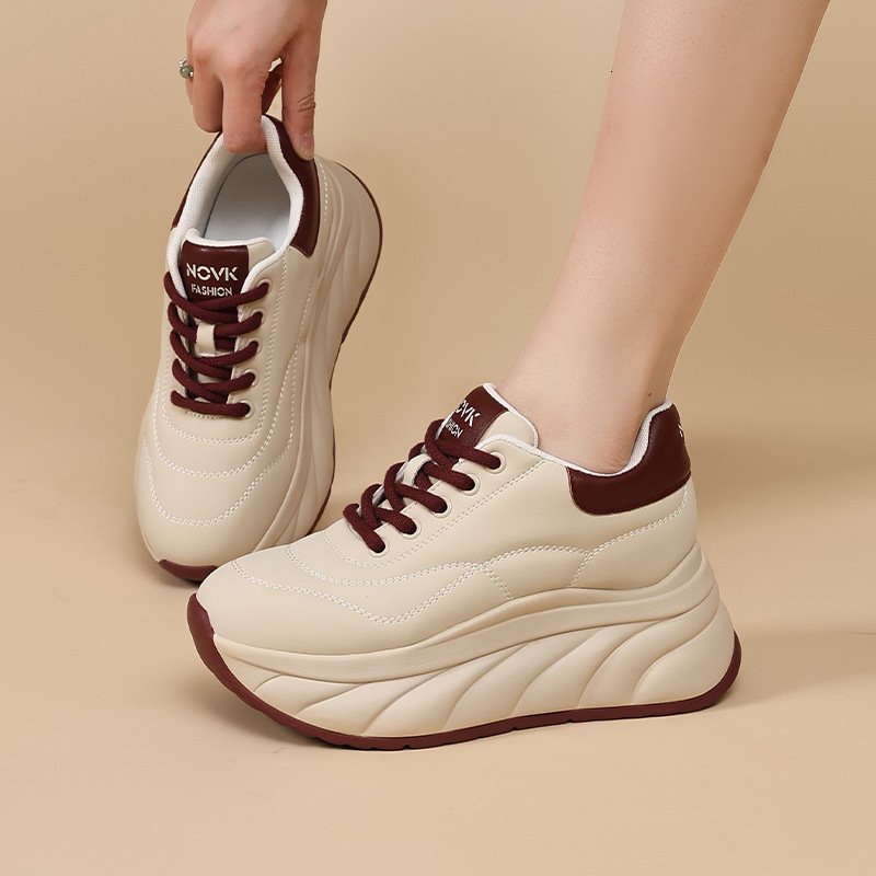 2025 Designer Fashion New Women's Multi functional Height increasing Soft soled Sports and Leisure Flat Shoes